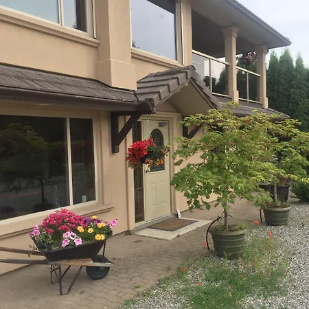 All Seasons Bed & Breakfast-2